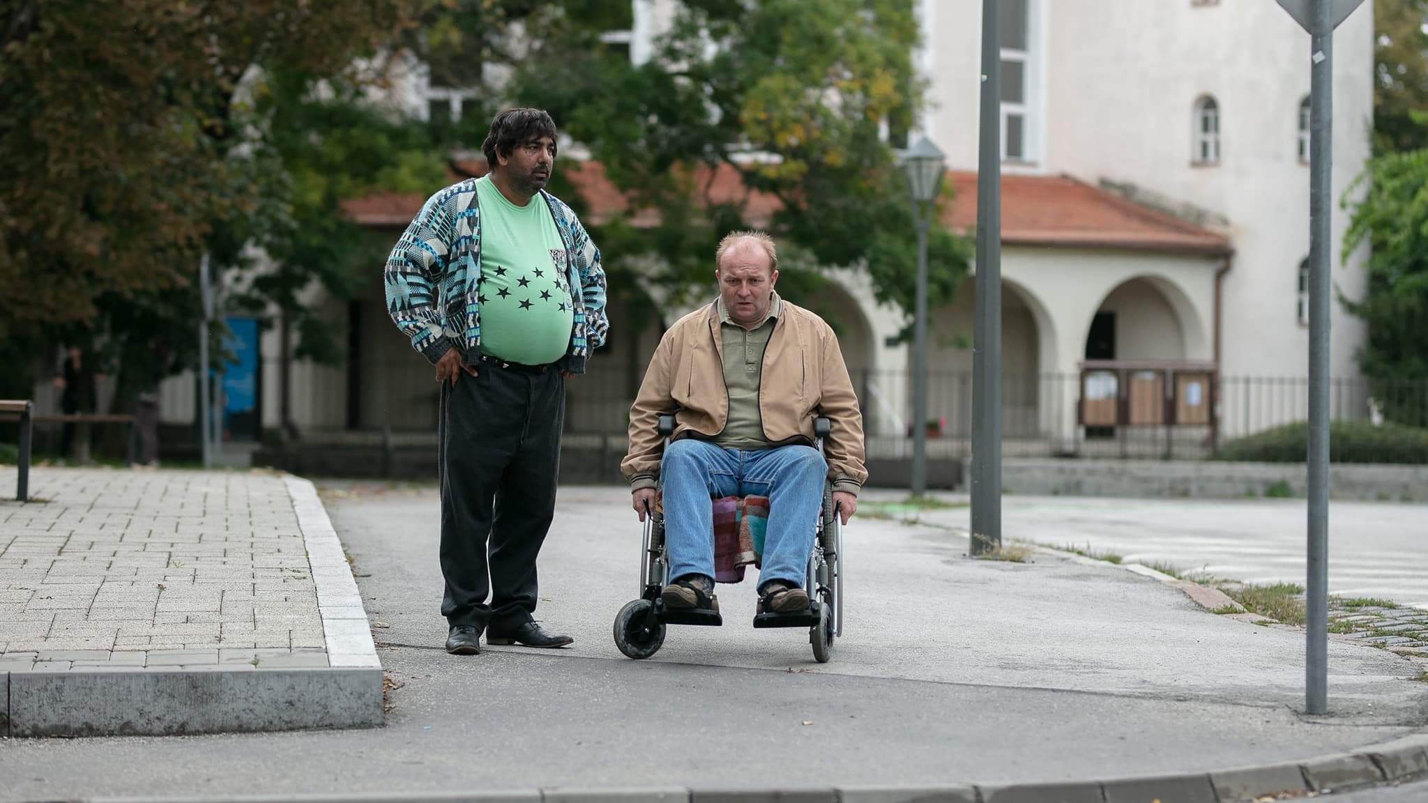 ภาพยนตร์ตอมเมดี้ Invalid (2023) ดูหนังออนไลน์